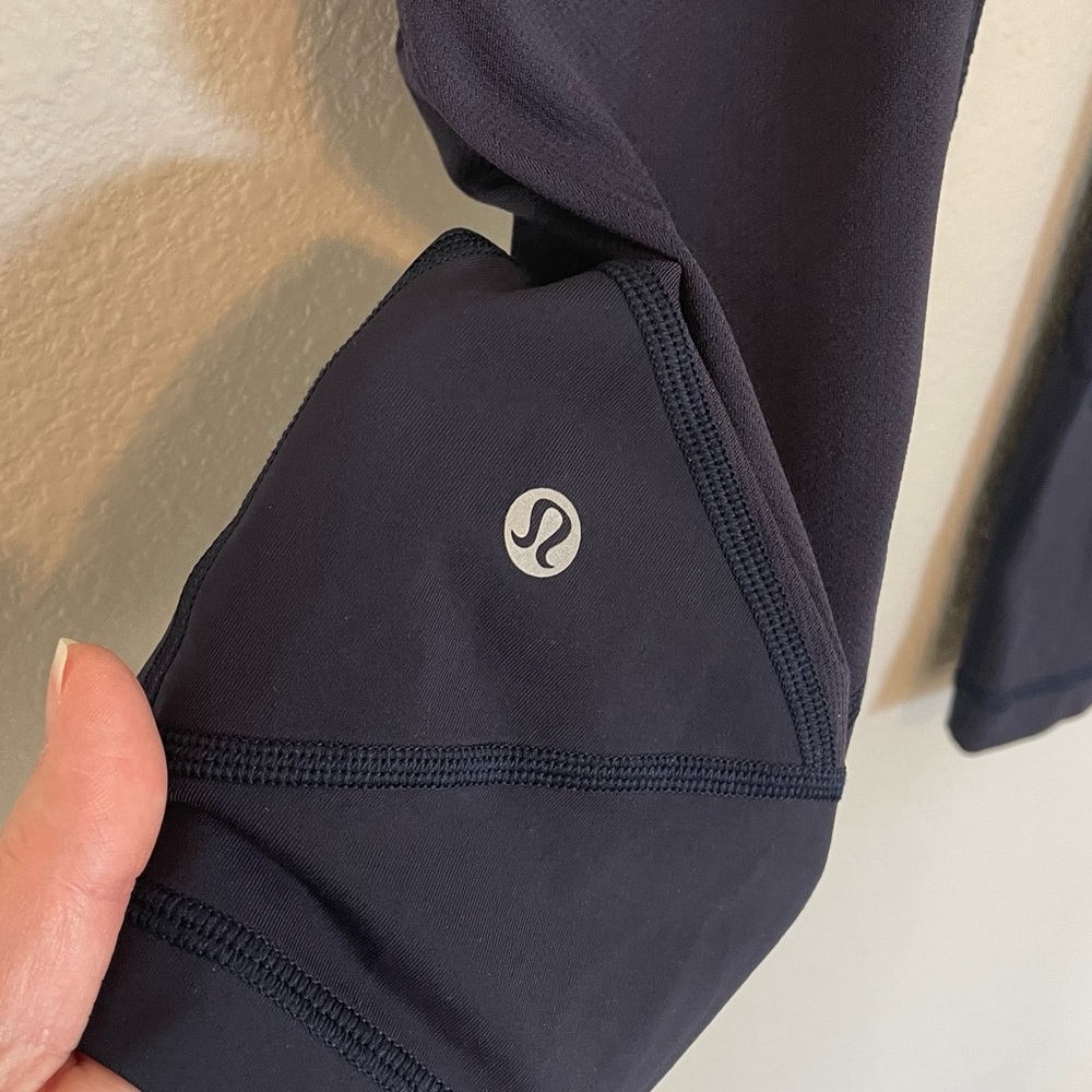 Lululemon Pace Rival Crop *22” in Midnight Navy - Luxtreme - Size 4 - Picture 11 of 12